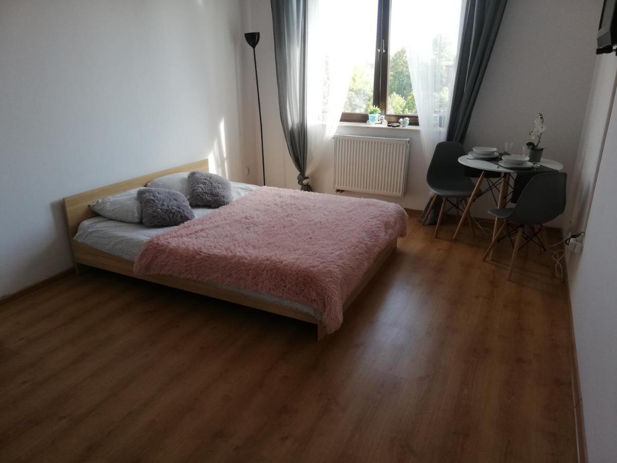 Pokoje Przy Rondzie Appartement Częstochowa Buitenkant foto
